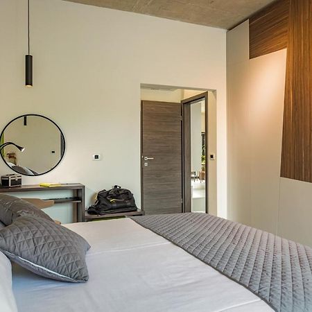 Apartments Bijou With Big Private Garden Near Umag Vilanija ภายนอก รูปภาพ