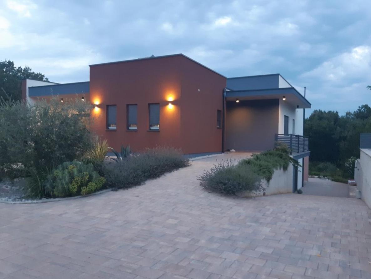 Apartments Bijou With Big Private Garden Near Umag Vilanija ภายนอก รูปภาพ