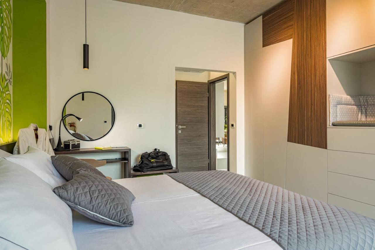 Apartments Bijou With Big Private Garden Near Umag Vilanija ภายนอก รูปภาพ